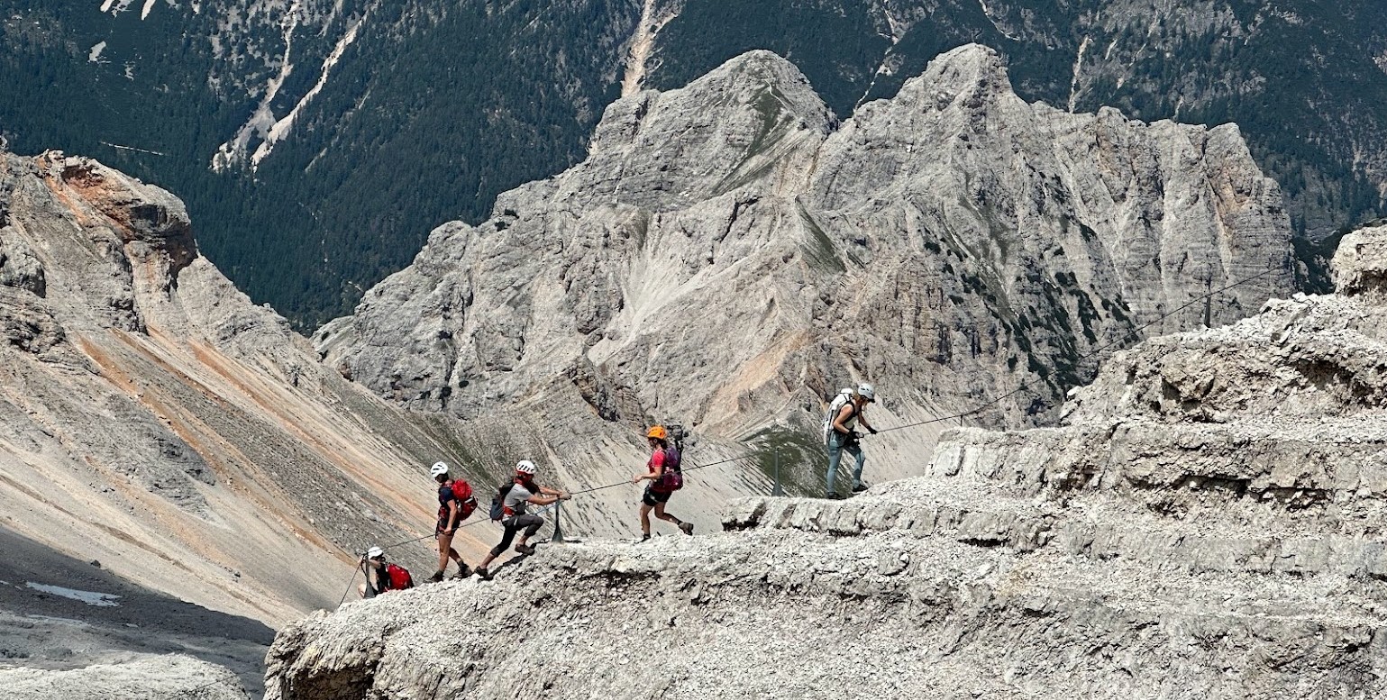 Via ferrata – kas tai? Įranga, drabužiai ir sudėtingumo lygiai