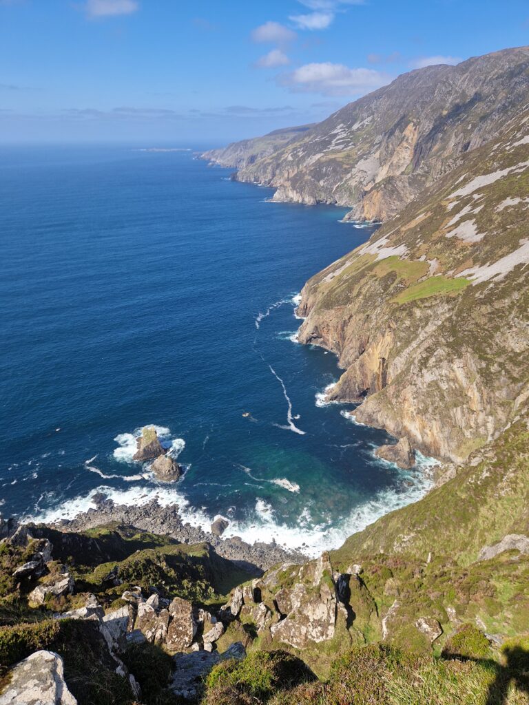 Sliabh Liag uolos vakarinėje Airijos pakrantėje
